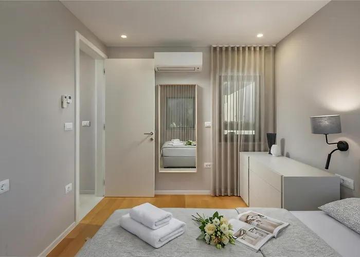 Centinera - Happy ヴィラ *