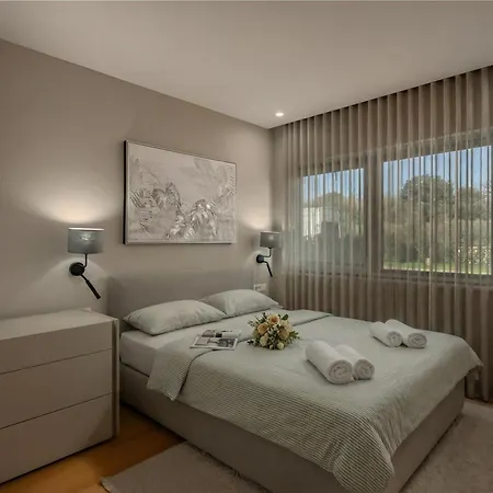 Villa Centinera With Private Pool - Happy *