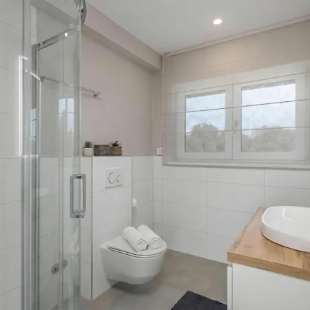 Villa Centinera With Private Pool - Happy *
