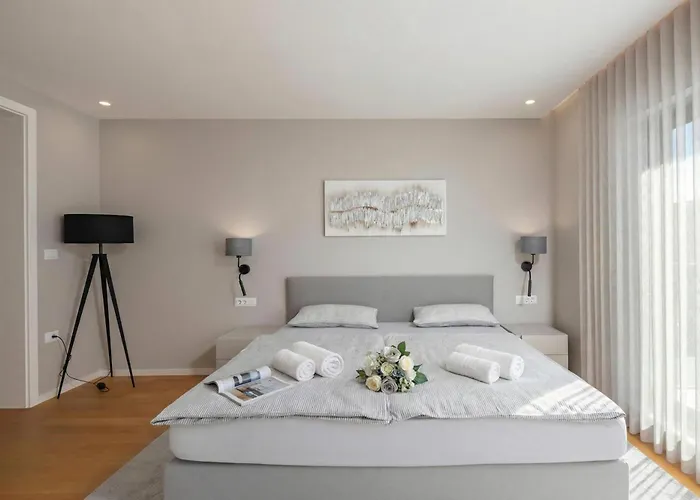 Centinera - Happy * Pula