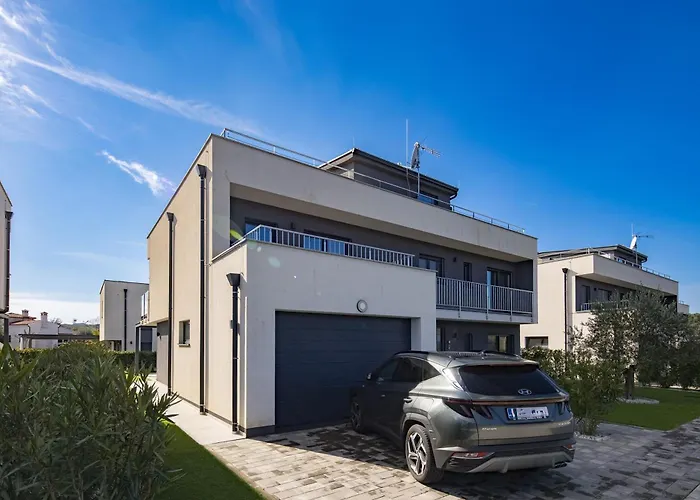 Centinera - Happy Villa Pula